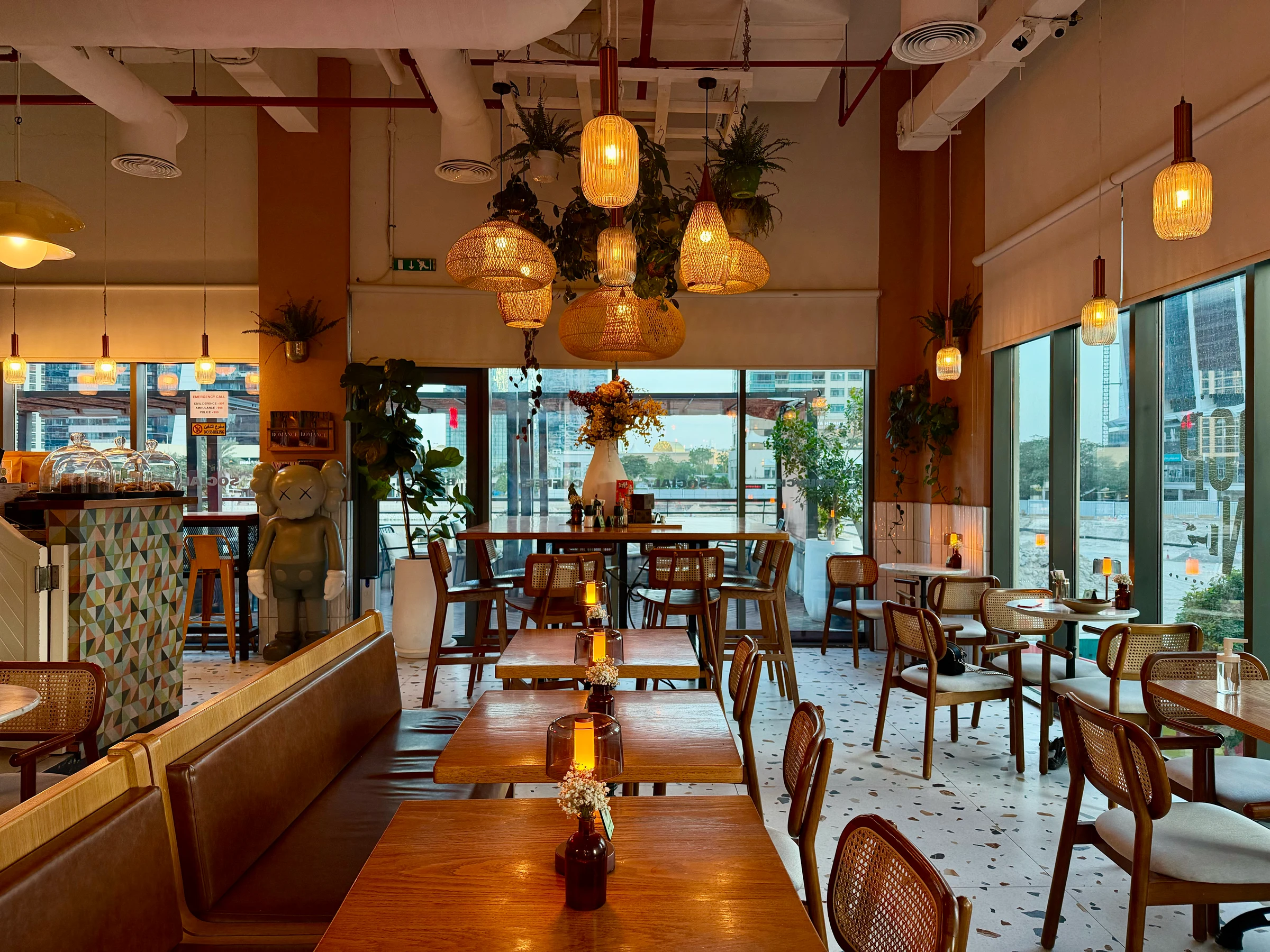 Friends Avenue Cafe - JLT photo 1