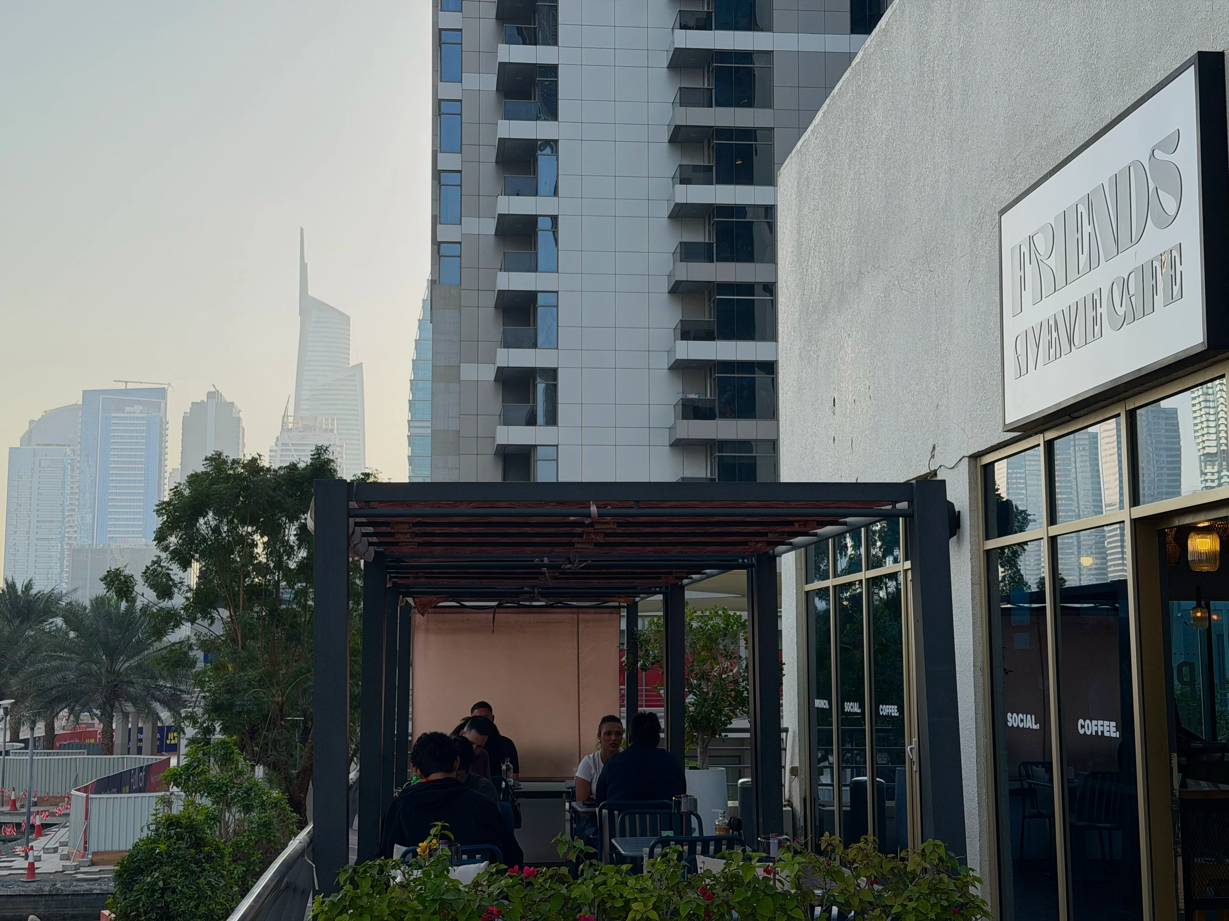 Friends Avenue Cafe - JLT photo 2